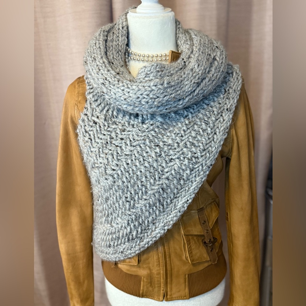 Handmade Katniss Everdeen Inspired Chunky Knit Scarf Shawl Wrap (Hunger Games)